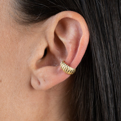 ear cuff in oro